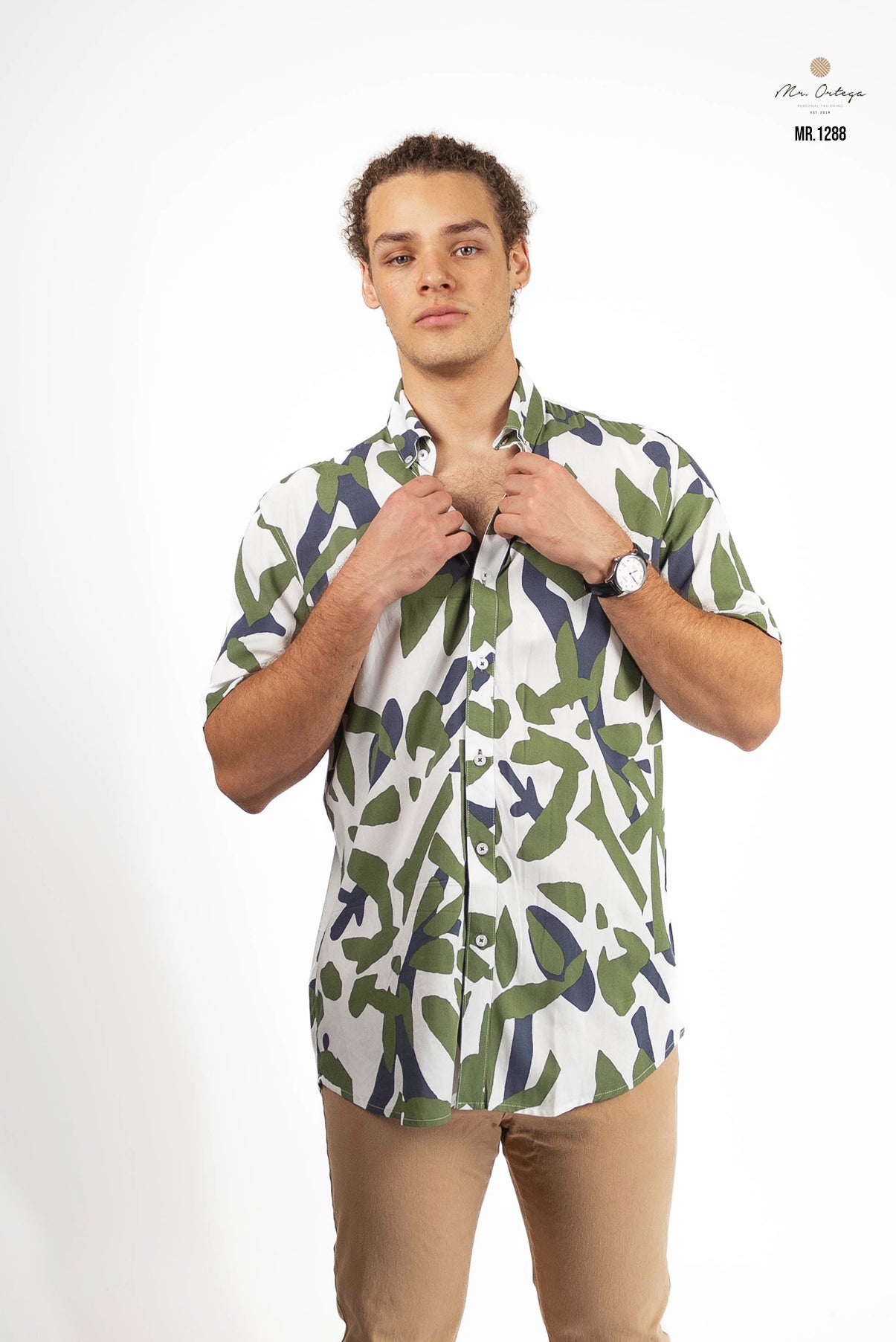 CAMISA BLANCA ESTAMPADO VERDE / AZUL MARINO