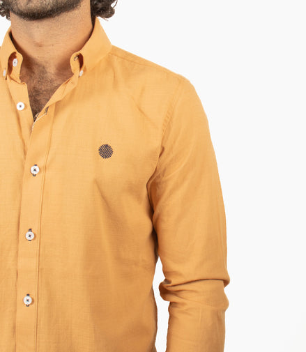 CAMISA OCRE LISA
