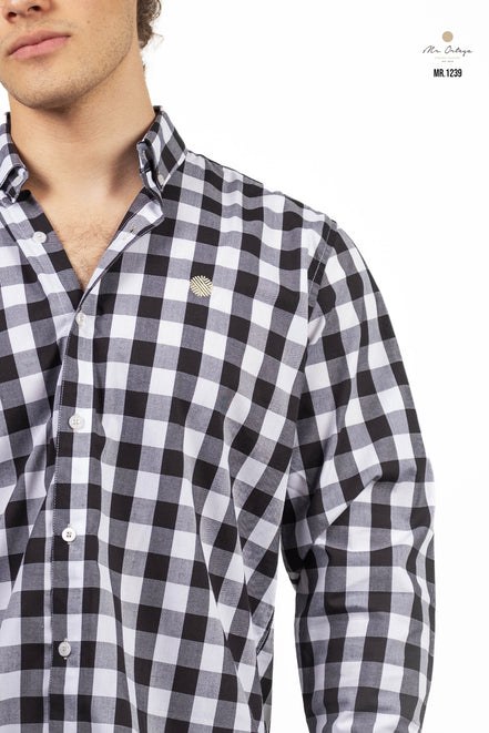 CAMISA CUADROS NEGRO Y BLANCO