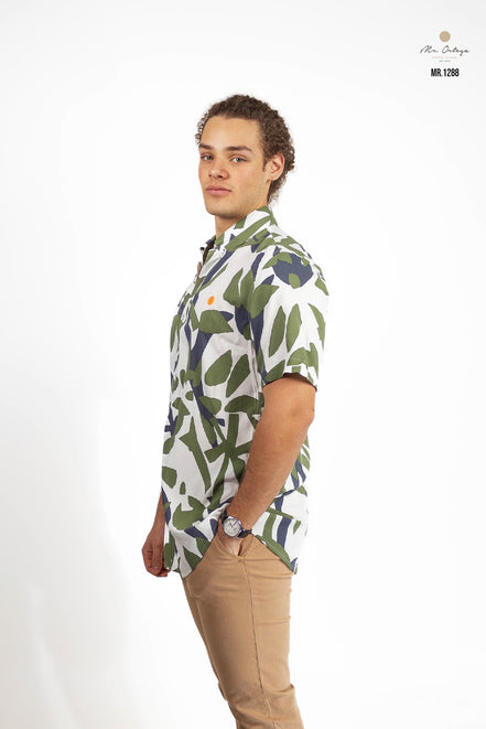 CAMISA BLANCA ESTAMPADO VERDE / AZUL MARINO