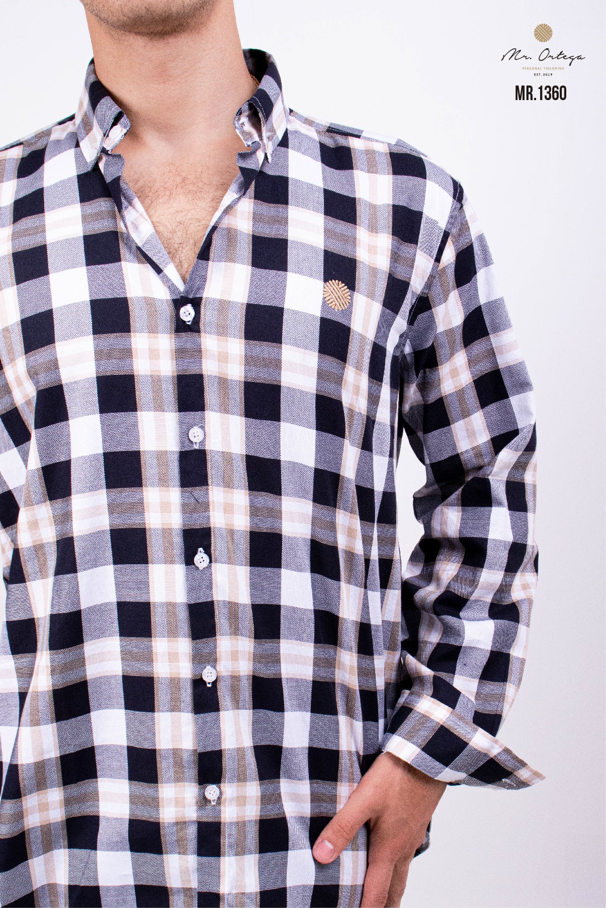 CAMISA CUADROS NEGRO, BLANCO Y BEIGE