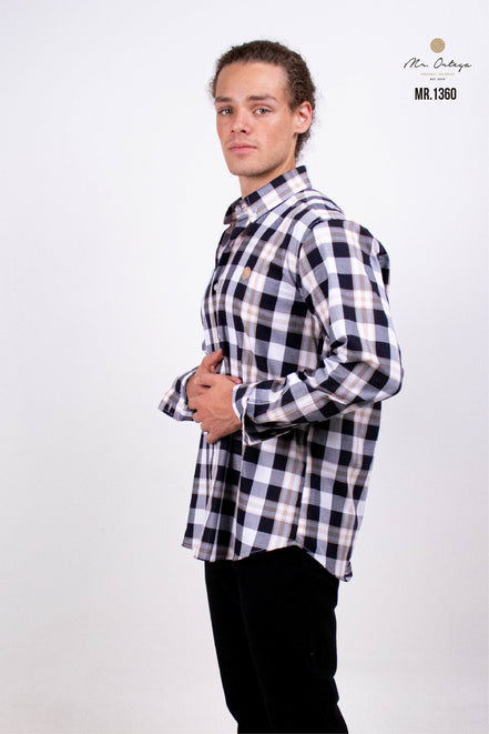 CAMISA CUADROS NEGRO, BLANCO Y BEIGE