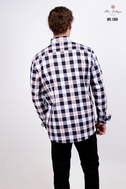 CAMISA CUADROS NEGRO, BLANCO Y BEIGE
