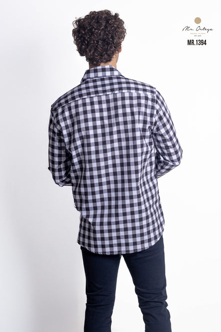 CAMISA CUADROS NEGRO Y BLANCO