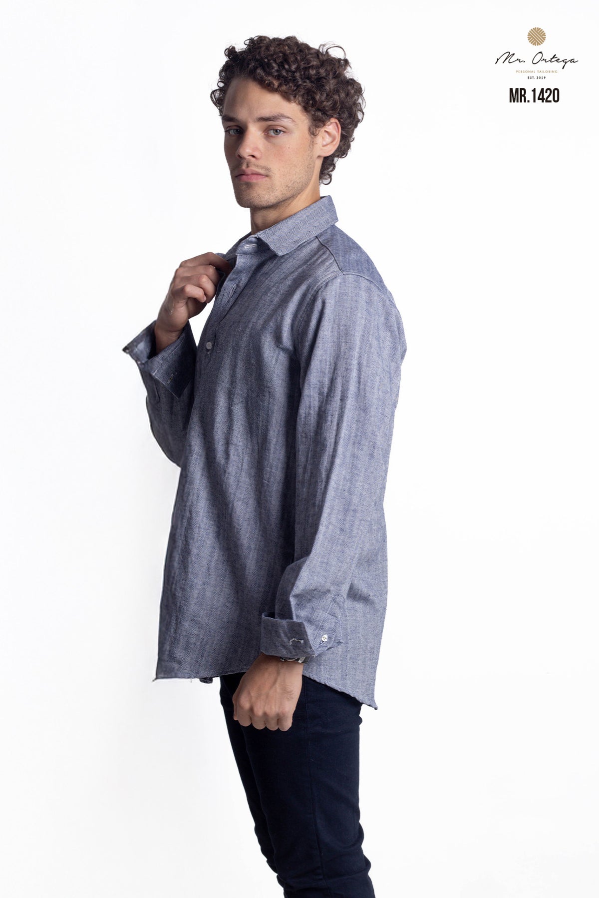 CAMISA LISA AZUL MARINO MANGA LARGA