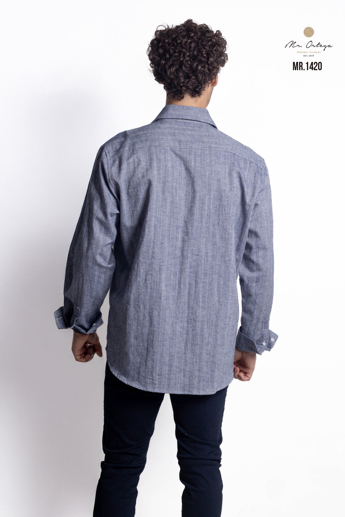 CAMISA LISA AZUL MARINO MANGA LARGA