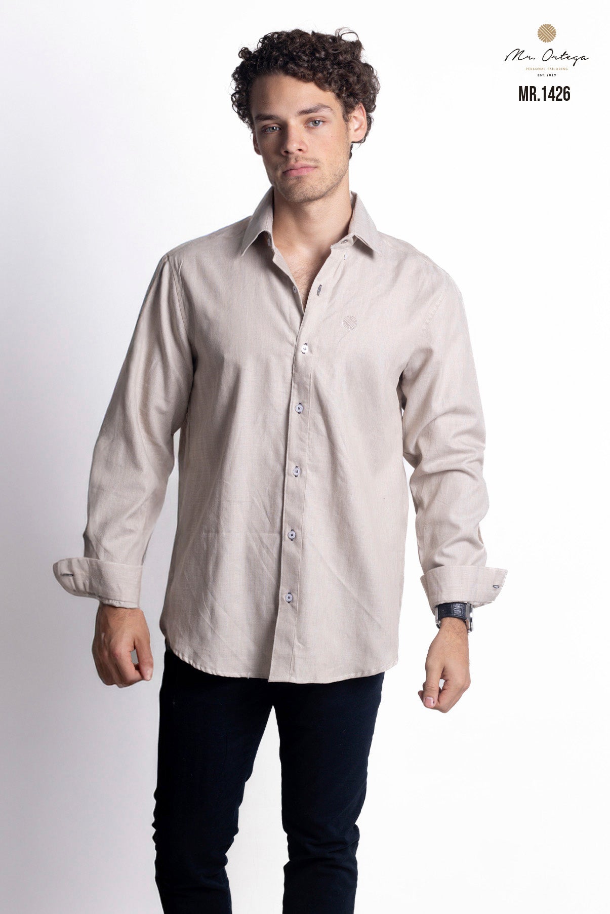 CAMISA LISA BEIGE MANGA LARGA