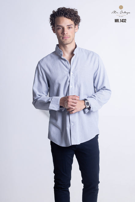 CAMISA BLANCO Y AZUL MARINO