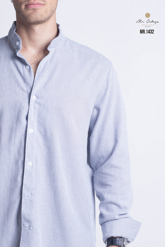 CAMISA BLANCO Y AZUL MARINO