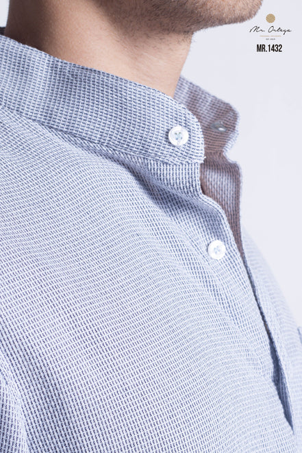 CAMISA BLANCO Y AZUL MARINO