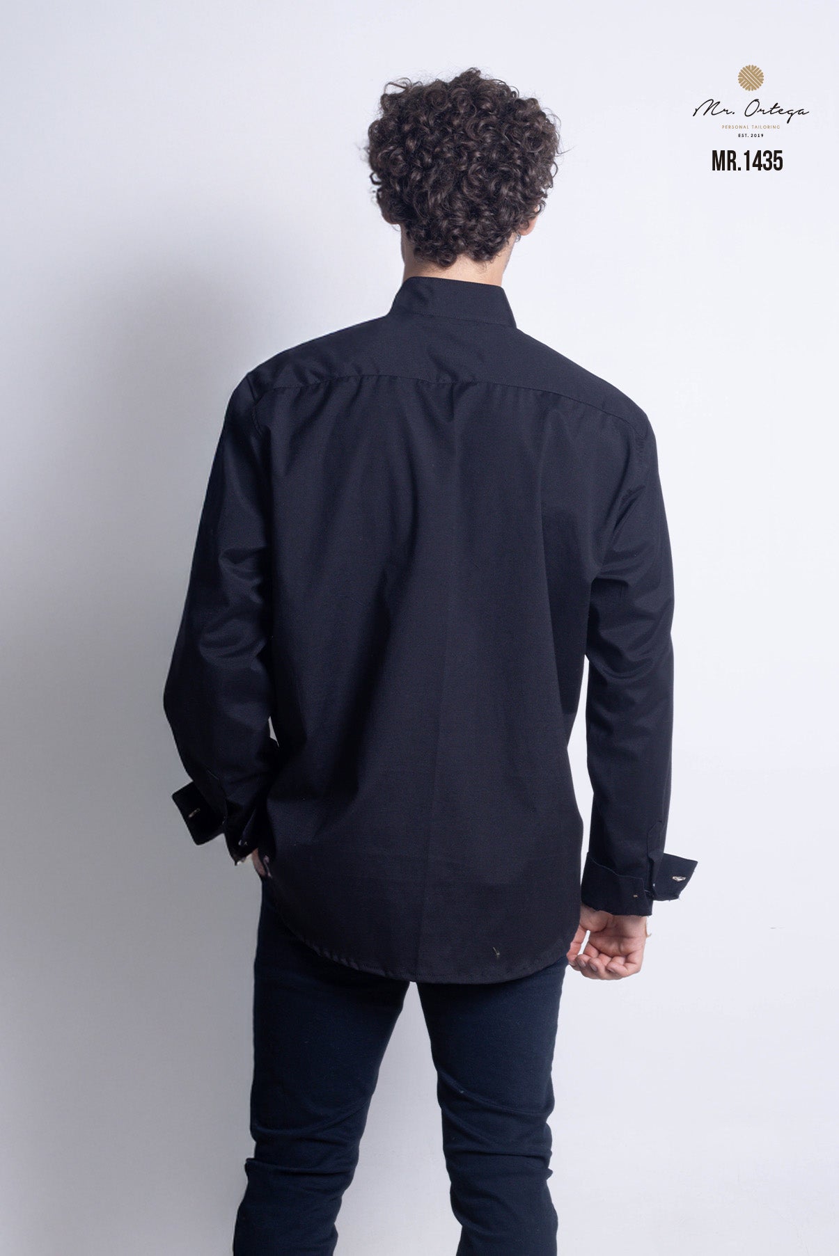 CAMISA LISA NEGRO MANGA LARGA