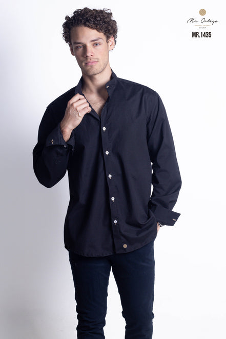 CAMISA LISA NEGRO MANGA LARGA