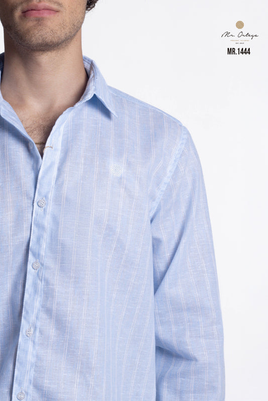 CAMISA LINEAS AZUL CLARO Y BLANCO