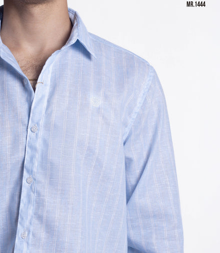 CAMISA LINEAS AZUL CLARO Y BLANCO