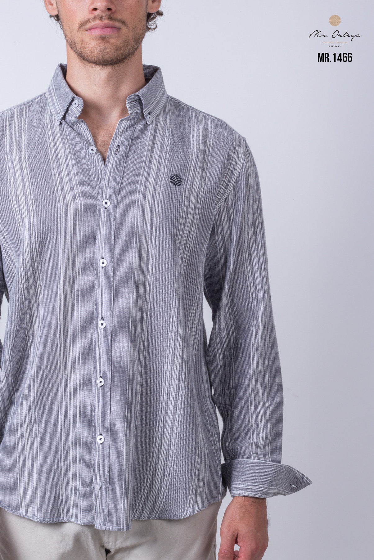 CAMISA RAYAS BLANCO Y GRIS