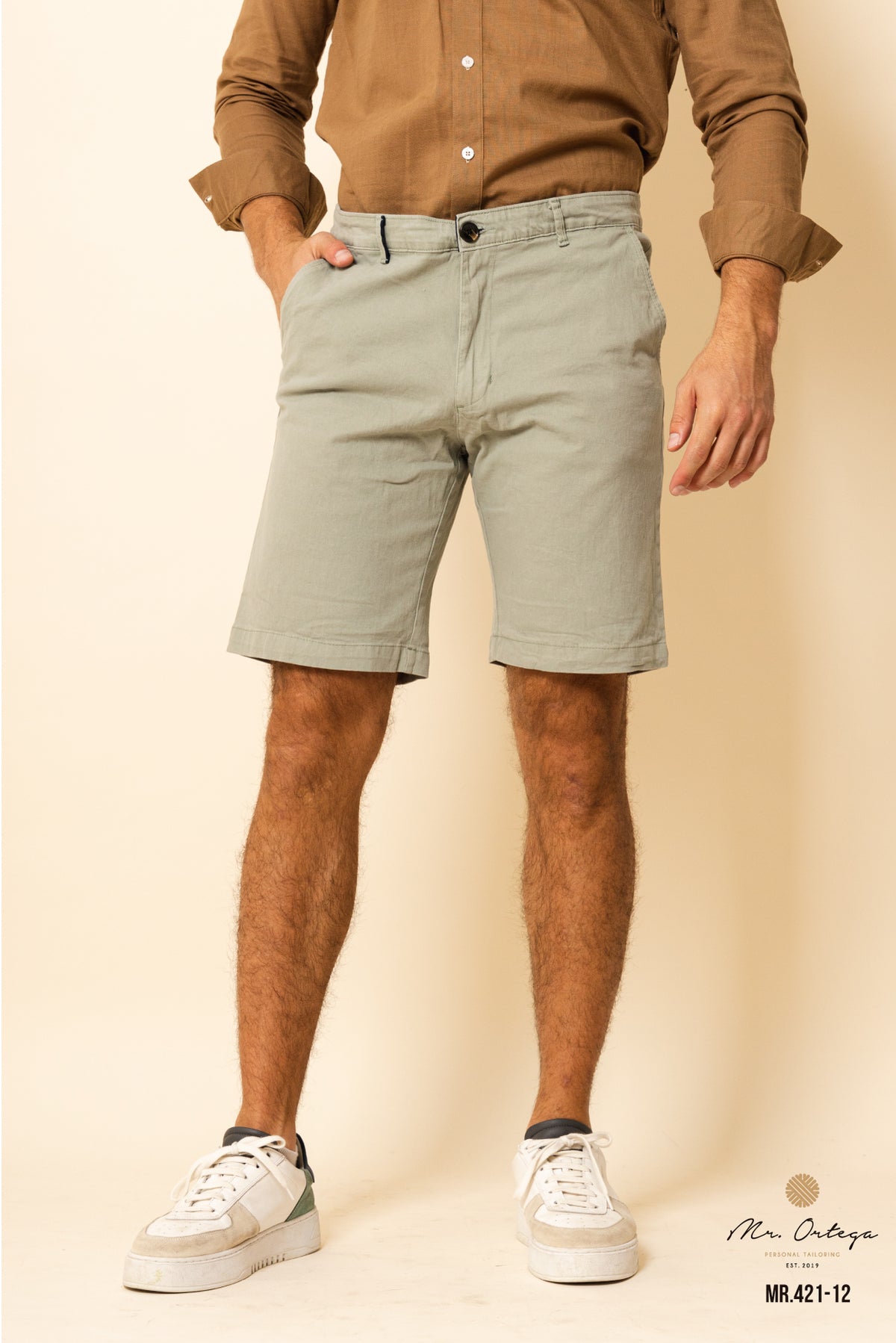 BERMUDA DE GABARDINA PISTACHE