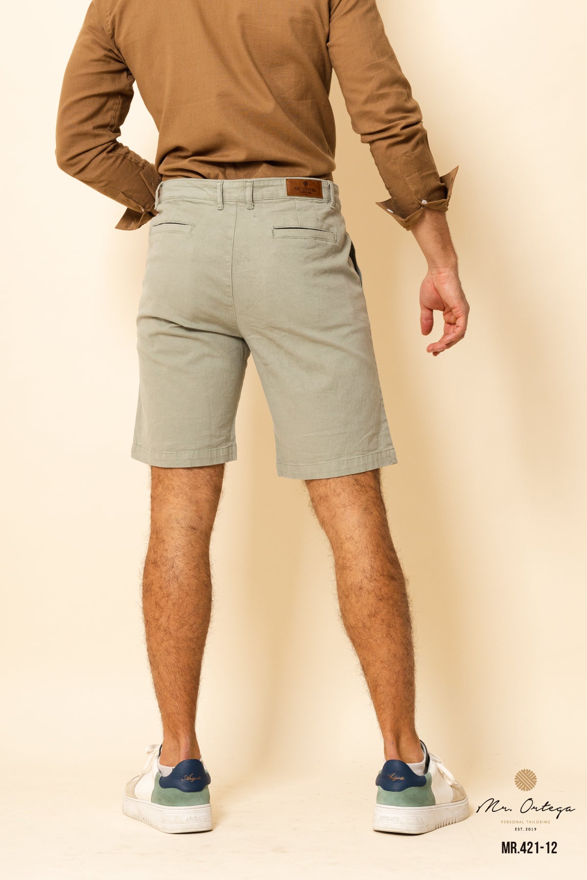 BERMUDA DE GABARDINA PISTACHE