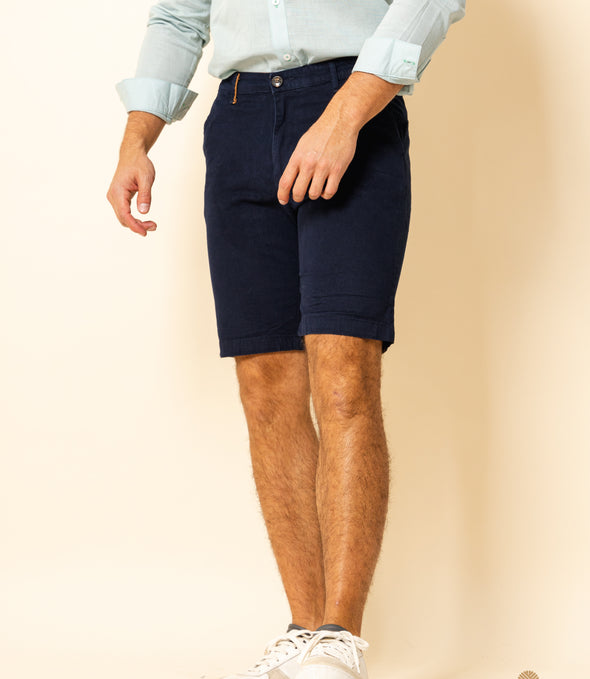 BERMUDA DE GABARDINA AZUL MARINO