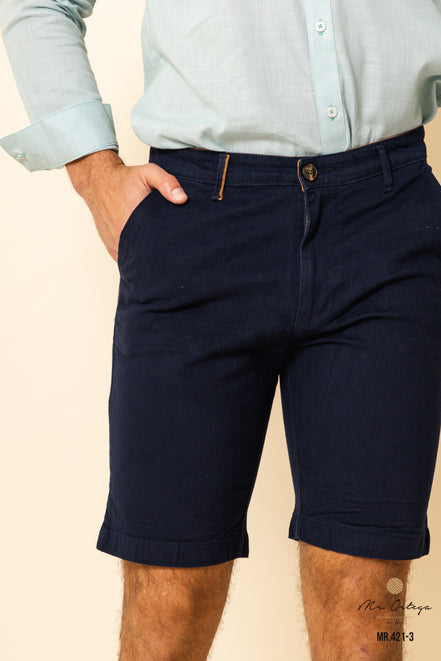 BERMUDA DE GABARDINA AZUL MARINO