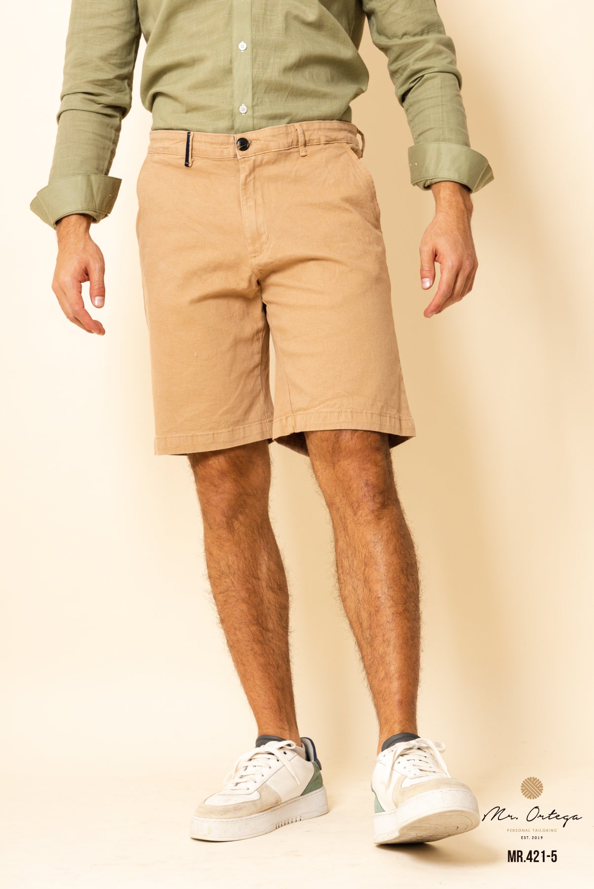 BERMUDA DE GABARDINA BEIGE