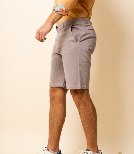 BERMUDA DE GABARDINA GRIS