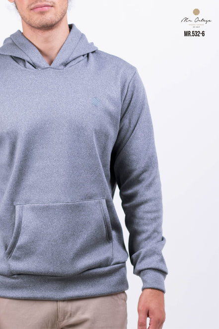 SUDADERA GRIS CON GORRO