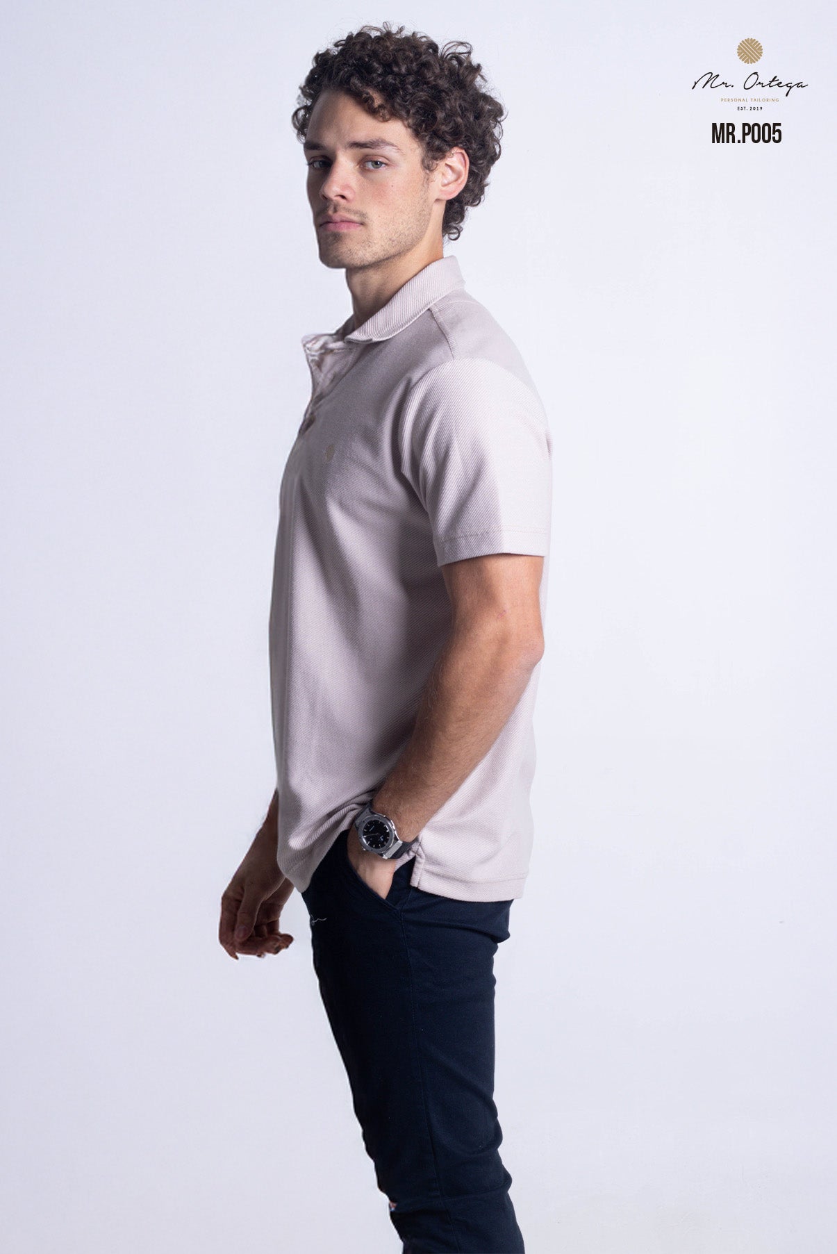 PLAYERA TIPO POLO TEXTURA WAFFLEADA BEIGE MANGA CORTA