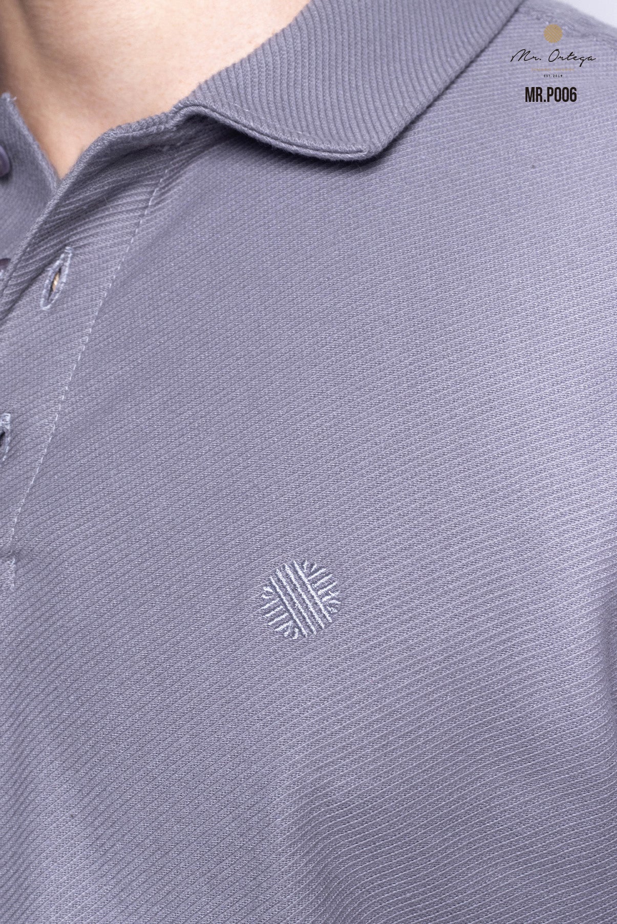 PLAYERA TIPO POLO TEXTURA WAFFLEADA GRIS MANGA CORTA