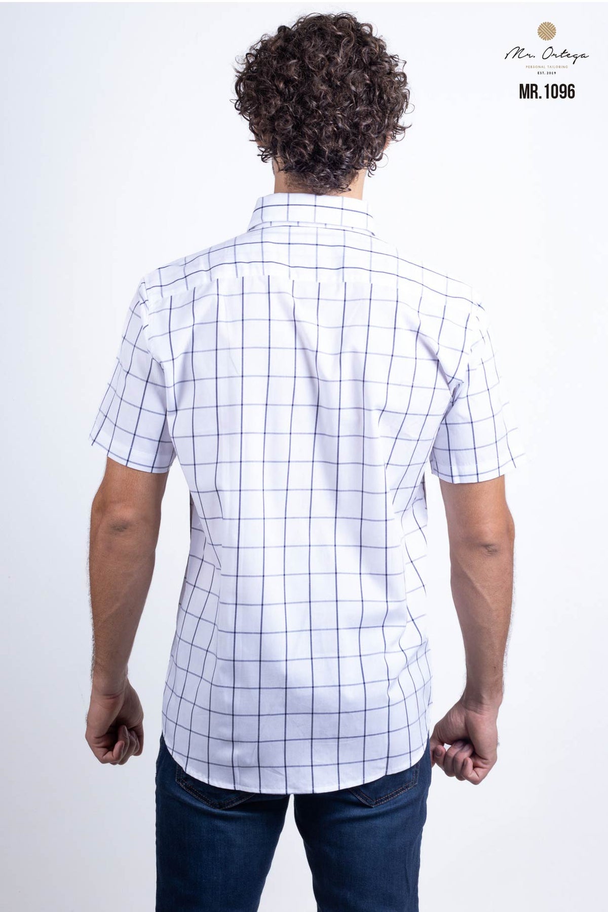 CAMISA CUADROS BLANCA CUADROS NEGROS LOGO ROJO MANGA LARGA