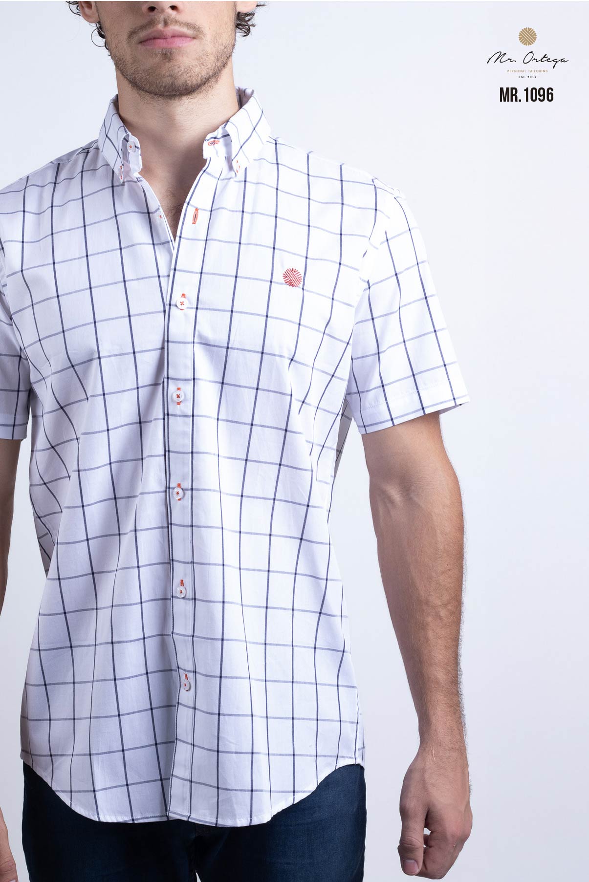 CAMISA CUADROS BLANCA CUADROS NEGROS LOGO ROJO MANGA LARGA
