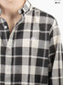 CAMISA CUADROS NEGRO Y BEIGE