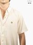 CAMISA LISA BEIGE MANGA CORTA LOGOTIPO OLIVO