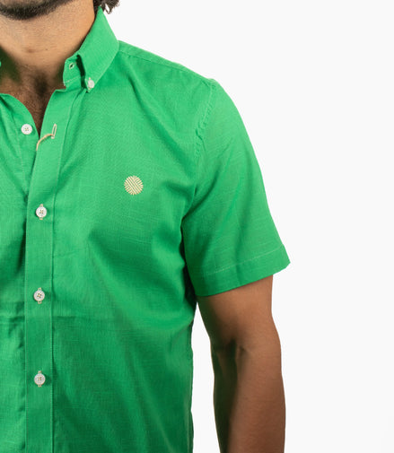 CAMISA VERDE LIMÓN LISA MANGA CORTA