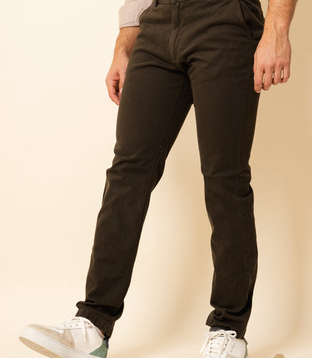 PANTALÓN GABARDINA OLIVO CORTE REGULAR